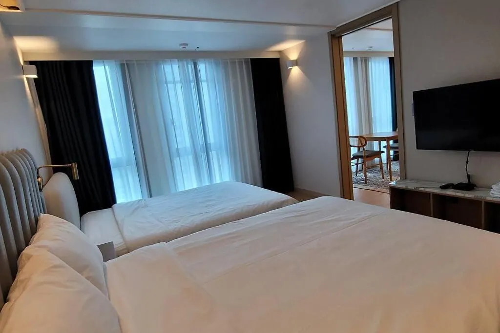 Apartment #Elbonstay With Haeundae Beach Busan
