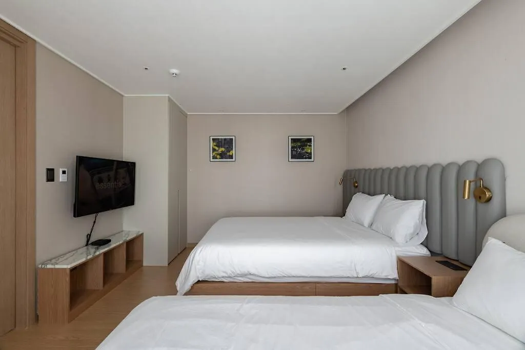 #Elbonstay With Haeundae Beach Busan 0*,